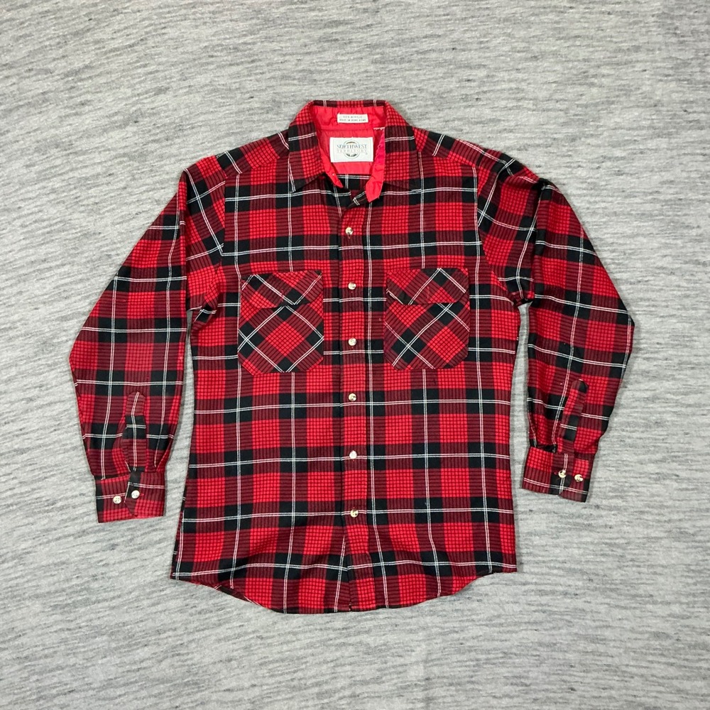 Vintage Northwest Territory Mens Red Black Plaid Flannel Shirt  Small